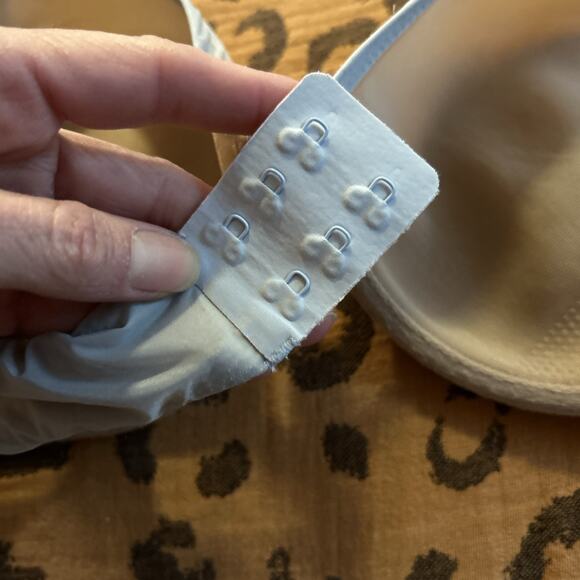 Victoria Secret Bra 34DD T-Shirt Bra Body By Lined Perfect Coverage Nude Tan - Picture 5 of 9